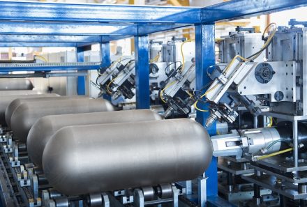 عبور فروش آسیا ناما از هزار میلیارد تومان؛ جهش تولید و سودآوری هم‌زمان با احتمال افزایش نرخ بنزین